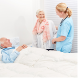 serviço de enfermagem para idosos acamados Sacomã